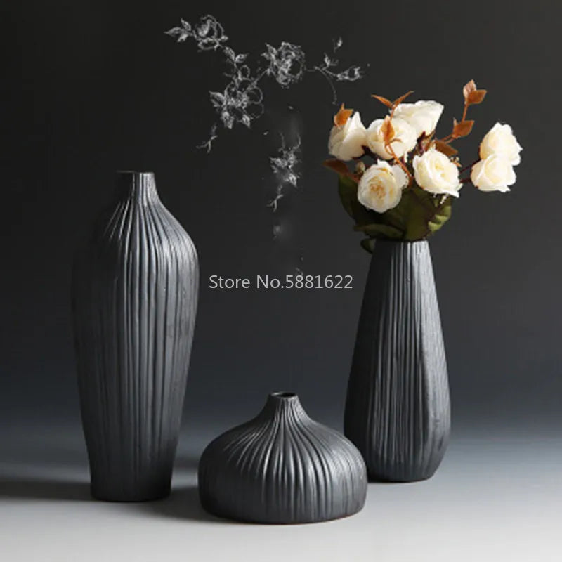 Fashion Classic Black Ceramic Vase Retro Vase Container Simple European Mediterranean Gradient Handmade Ceramic Vase